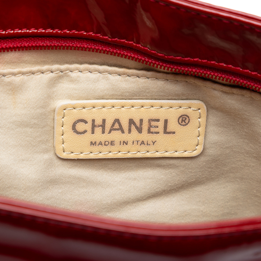 Pre-Loved Chanel CC Quilted Patent Chain Shoulder Bag - Picture 5 of 6